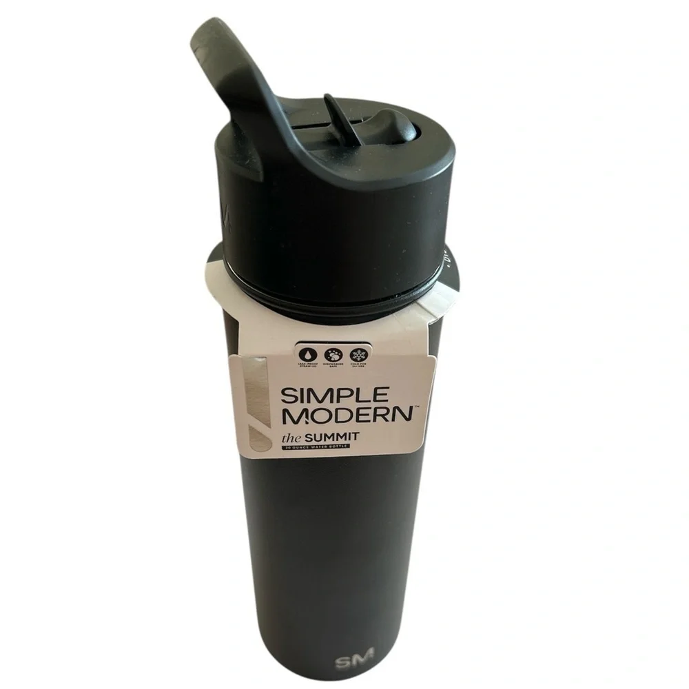 Simple Modern Black Water Bottle BRAND NEW